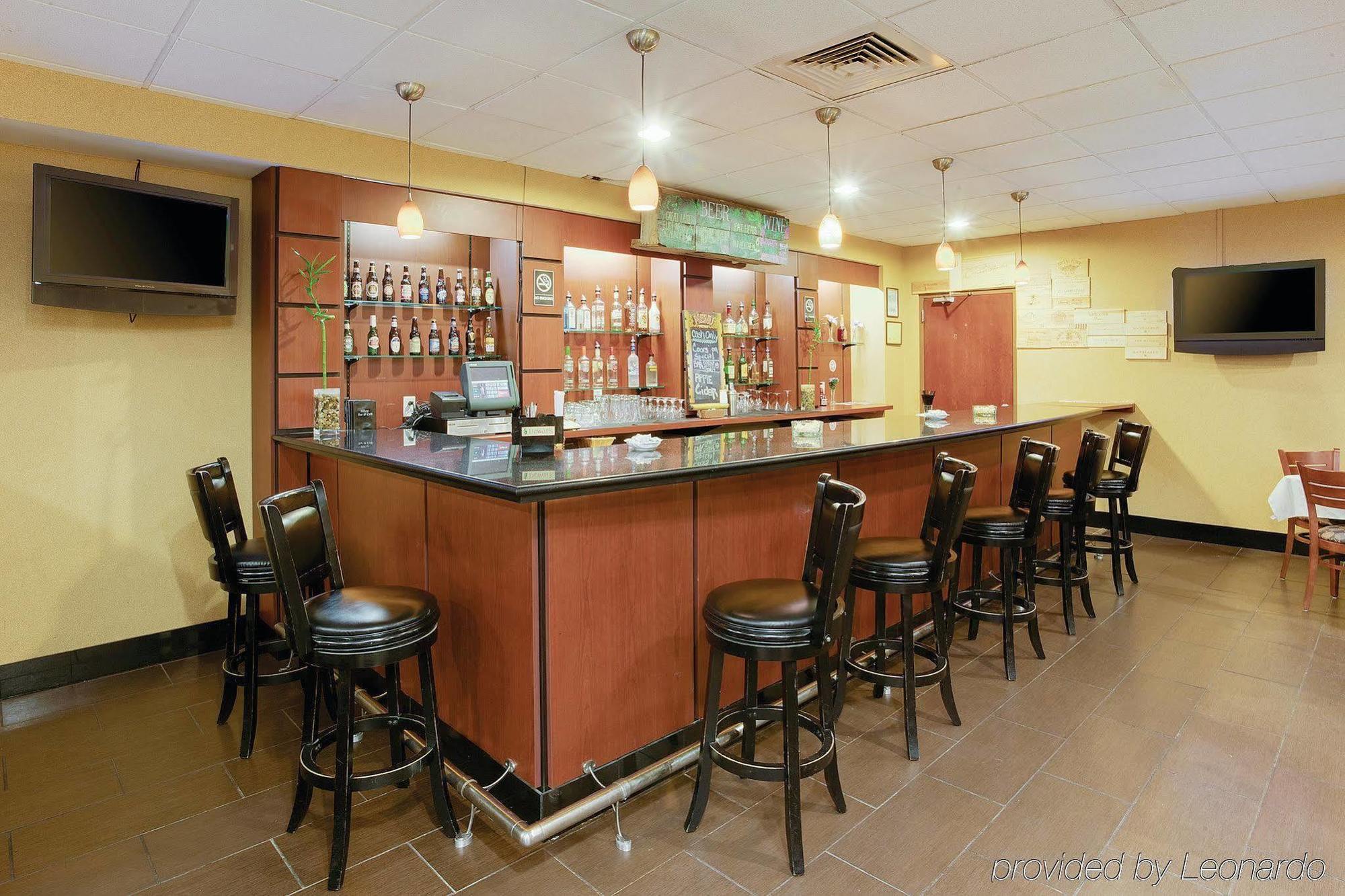 La Quinta Inn & Suites Pittsburgh North McCandless Township Εξωτερικό φωτογραφία