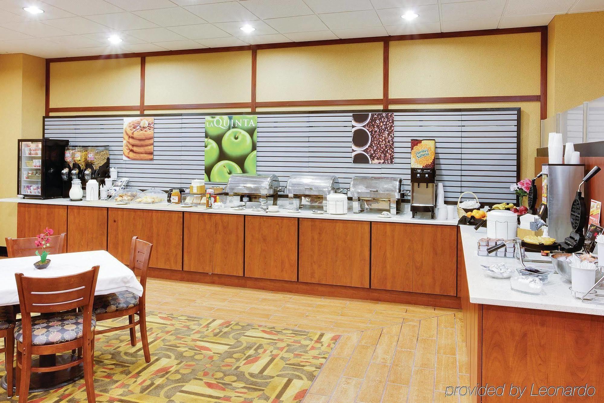 La Quinta Inn & Suites Pittsburgh North McCandless Township Εξωτερικό φωτογραφία